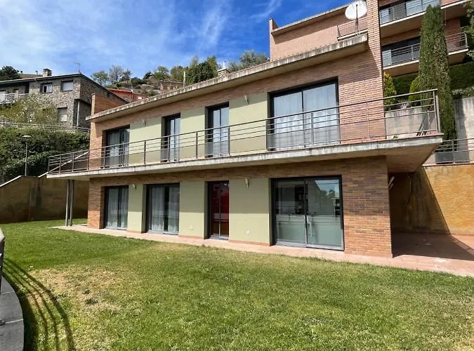 Casa Para 8 Personas En Berga - Alberga